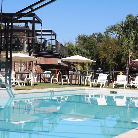 ויז'ה קרלוס פאס Portal Del Lago Hotel מראה חיצוני תמונה