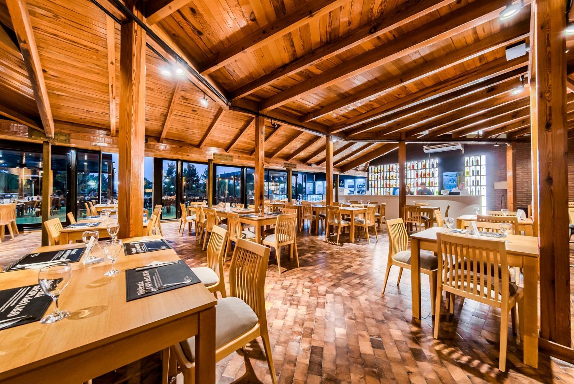 ויז'ה קרלוס פאס Portal Del Lago Hotel מראה חיצוני תמונה